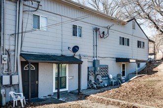 Merriam Lane Apartments in Kansas City, KS - Building Photo - Building Photo