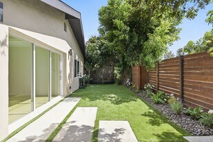 4360 Alla Rd in Los Angeles, CA - Building Photo