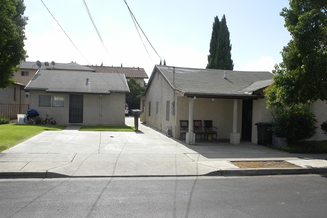 910-916 E St in Union City, CA - Building Photo