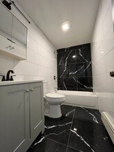 836 Communipaw Ave, Unit 1F in Jersey City, NJ - Building Photo - Building Photo