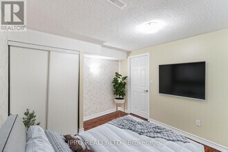 10 Linkdale Rd in Brampton, ON - Building Photo - Building Photo