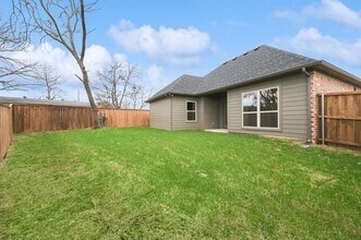 306 W Mc Lain Dr in Sherman, TX - Building Photo - Building Photo