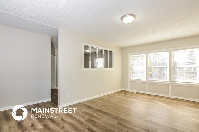 4953 W Deborah St in Indianapolis, IN - Building Photo - Building Photo