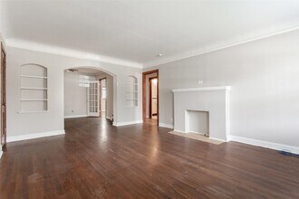 5918 La Vista Dr, Unit 1 in Dallas, TX - Building Photo - Building Photo