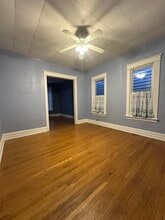 3743 S Kedzie Ave in Chicago, IL - Foto de edificio - Building Photo