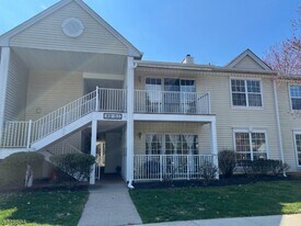 63 Rachel Ct in Franklin Township, NJ - Building Photo