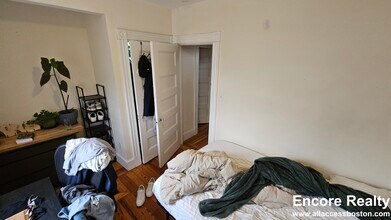 1 Woodstock Ave, Unit 1 in Boston, MA - Building Photo - Building Photo