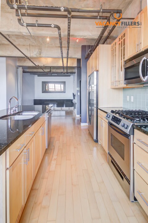 234 Holliday St-Unit -506 in Baltimore, MD - Building Photo