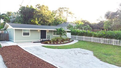 1405 10th St S in Safety Harbor, FL - Building Photo - Building Photo