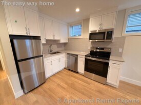 900 Massachusetts Ave in Cambridge, MA - Building Photo