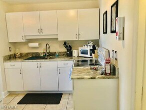 1726 Bikini Ct in Cape Coral, FL - Building Photo - Building Photo
