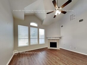 1525 Swan Lake Dr in Lewisville, TX - Building Photo - Building Photo