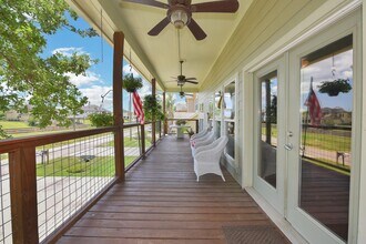 226 Valmar in Kemah, TX - Building Photo - Building Photo