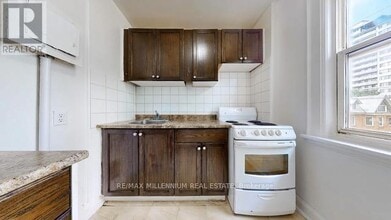 125 Bold St in Hamilton, ON - Building Photo - Building Photo