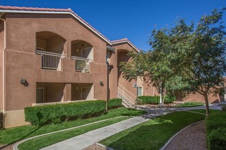 Plum Tree in Victorville, CA - Foto de edificio - Building Photo