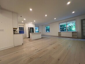 20 Church St in Greenwich, CT - Building Photo - Building Photo