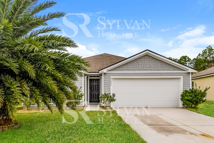95053 Cheswick Oaks Dr in Fernandina Beach, FL - Foto de edificio