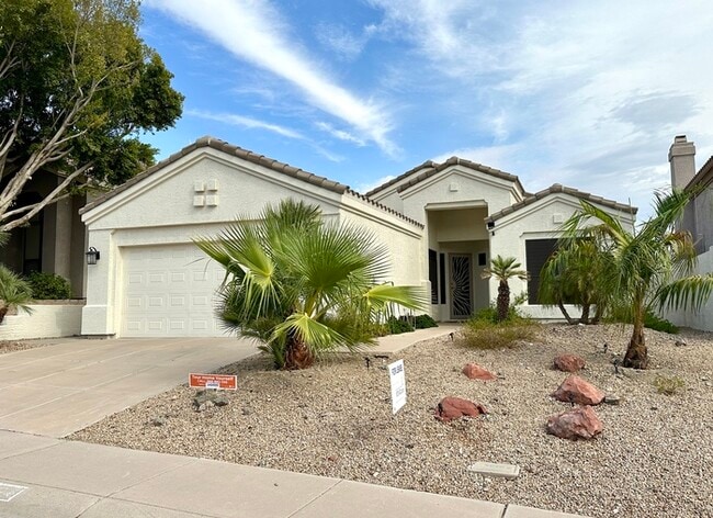 property at 275 E Ashurst Dr