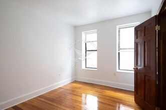 115-117-117 E 96th St in New York, NY - Building Photo - Building Photo