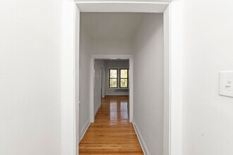 3816 N Fremont St, Unit 1W in Chicago, IL - Foto de edificio - Building Photo