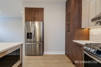 2351 W Flournoy St in Chicago, IL - Building Photo - Building Photo