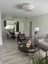2710 Grant St in Hollywood, FL - Building Photo - Building Photo
