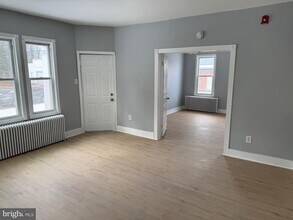 905 Stone Rd in Clementon, NJ - Building Photo - Building Photo