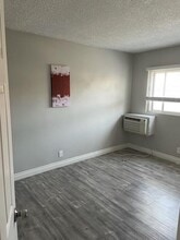 Valley Oasis Apartments in Van Nuys, CA - Building Photo - Building Photo