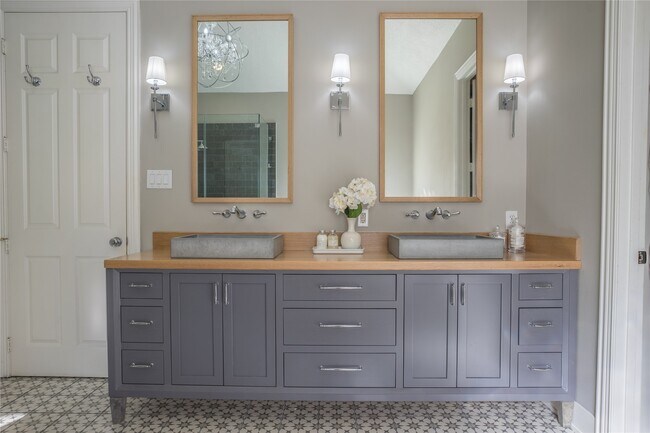 property at 1611 McDonald St