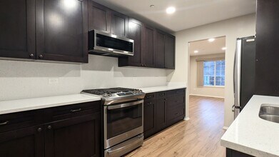 1628 Columbia Cir in Bartlett, IL - Building Photo - Building Photo