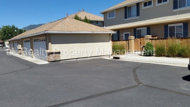 1751 Pinewood Dr-Unit -# B-4 in Minden, NV - Building Photo - Building Photo