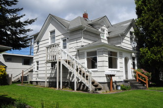 1814 Rockefeller Ave in Everett, WA - Building Photo - Building Photo