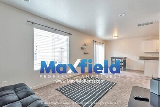 504 Sunpark Ln in Draper, UT - Building Photo - Building Photo