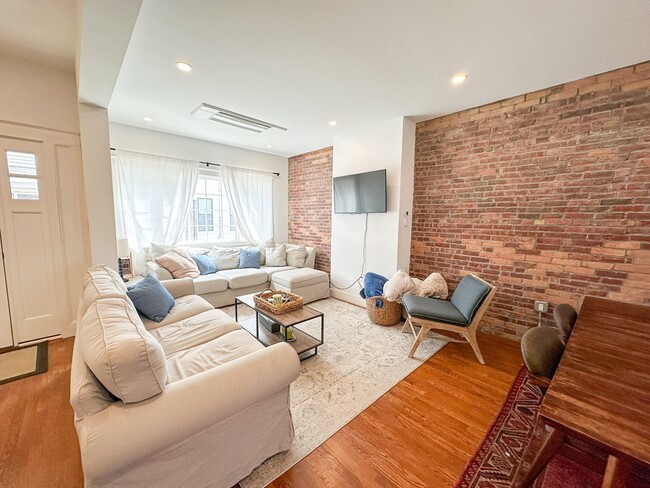 3 Viking St, Unit SF in Boston, MA - Building Photo - Building Photo