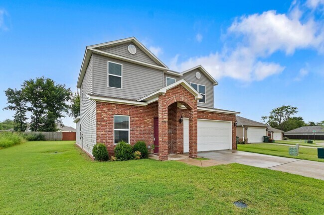 5040 W Colfax Loop in Fayetteville, AR - Building Photo - Building Photo