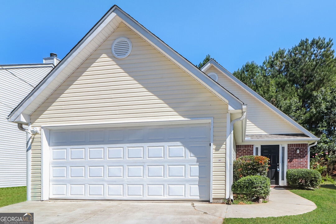 6903 Mahonia Pl in Stonecrest, GA - Building Photo