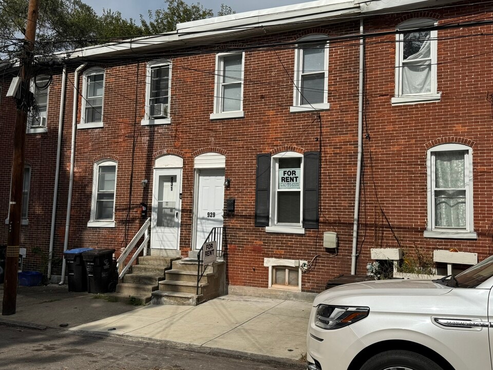 929 Jackson St in Norristown, PA - Foto de edificio