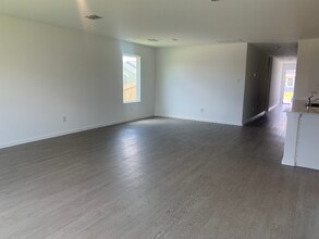 4000 Drifters Bnd Dr in Crowley, TX - Building Photo - Building Photo