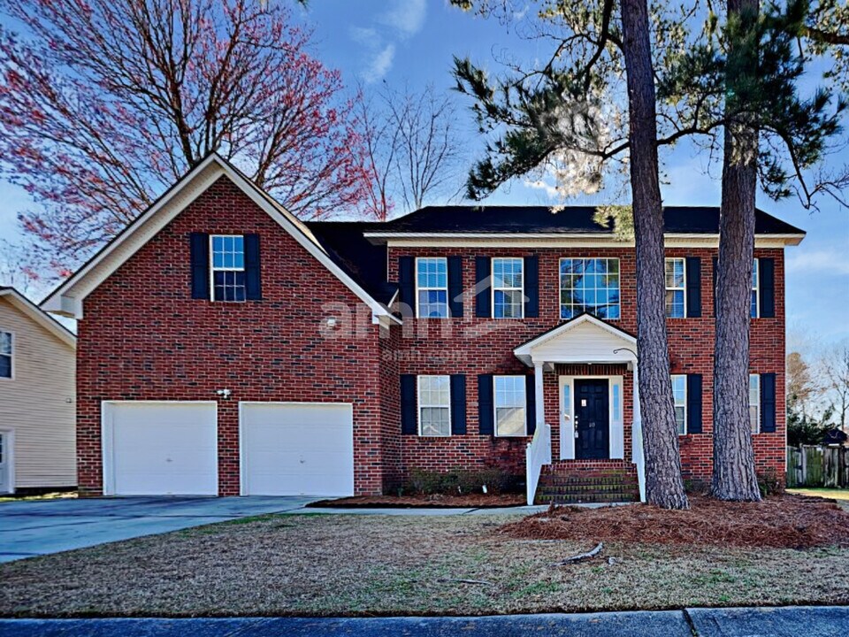 110 Holbrook Ln in Goose Creek, SC - Building Photo