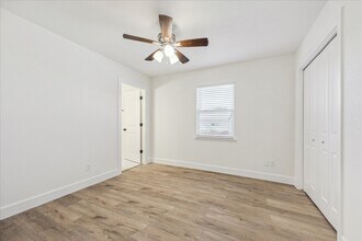 1525 Bonanza Rd in Houston, TX - Building Photo - Building Photo