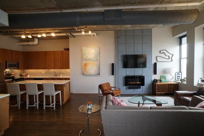 933 W Van Buren St, Unit 913 in Chicago, IL - Foto de edificio - Building Photo