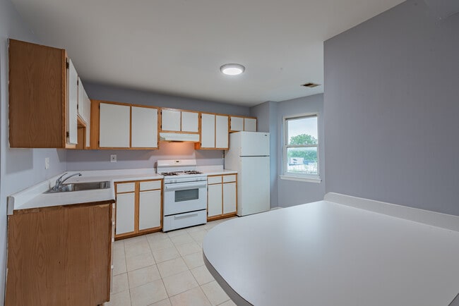 104 N Graham St in Pittsburgh, PA - Building Photo - Building Photo