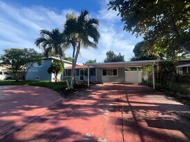 1330 NE 203rd St in Miami, FL - Building Photo