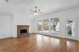 823 Ashley Pl in Mesquite, TX - Building Photo - Building Photo