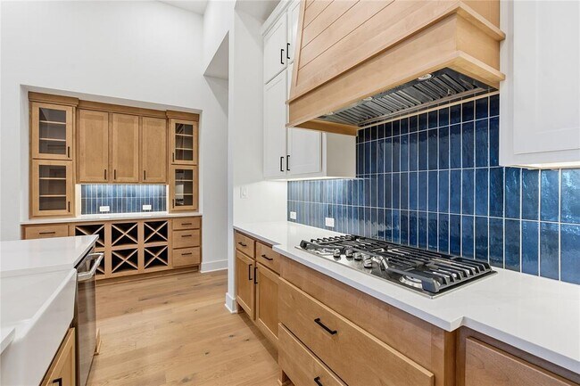 property at 394 Leaning Rock Rdg