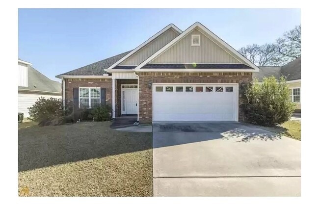 property at 211 Gray Fox Xing