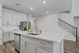 134 Stellers Swoop in Cedar Creek, TX - Building Photo - Building Photo