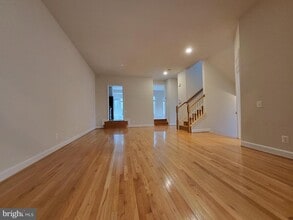 9280 Laurel Ridge Crossing Rd in Lorton, VA - Building Photo - Building Photo