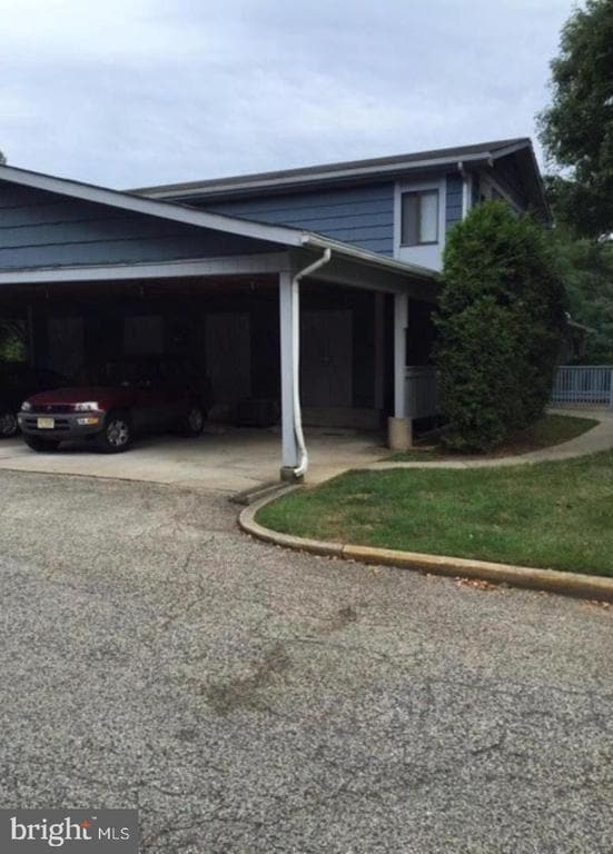 property at 24 Maplewood Ct
