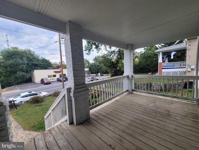 235 Millwood Ave in Winchester, VA - Building Photo - Building Photo